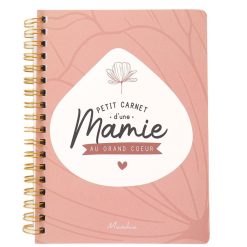 Manahia Livres | Carnet D'Une Mamie Au Grand Coeur