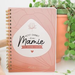 Manahia Livres | Carnet D'Une Mamie Au Grand Coeur