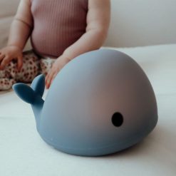 Flow Veilleuse & Luminaire | Veilleuse Baleine Moby - Bleu Nuit